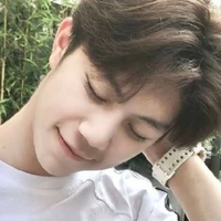hoắc hoàng ( bff nam9)