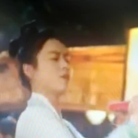 Y Phương