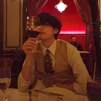 Kim Taehyung _ hắn