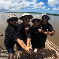 Ái Vy Ngân Nguyên
