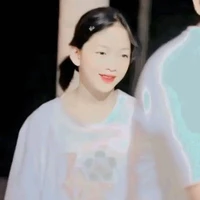 Lê Khả Ái (Em Út)