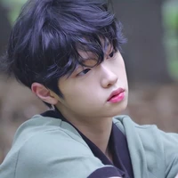 Tề Dĩ Khanh_Lúc Nhỏ