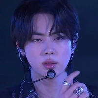Kim SeokJin-Kim Phu Nhân