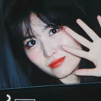 Hirai Momo