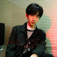 Hạ Tuấn Lâm(cậu)