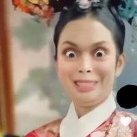 Tác Giả Mặn Mòi Từ Da Dẻ