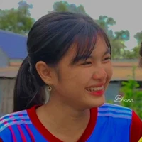 Hồ Thị Vy ( Vy Vớ Vẩn )