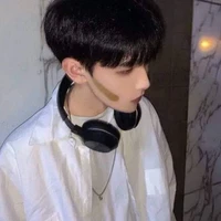 Lưu Trường ( Lưu Hồng )