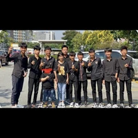 cả team