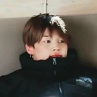 Park Minie-ae sinh đôi vs Jimin