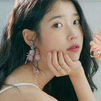 IU
