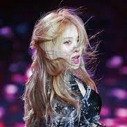 Park Chaeyoung (Rosé)- Nàng