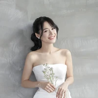 Nhã Phương (mẹ nữ9,8)