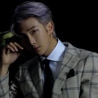 Kim NamJoon(papa của Yoogi)