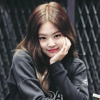 Kim Jennie(mama của Tae)
