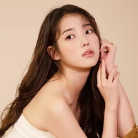 Jeon IU(mẹ của Kook,Hoseok)