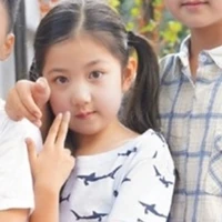 Lý Tiêm Tiêm( lúc nhỏ)