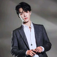 Tiêu Chiến ( anh 2 cô)