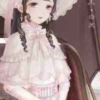 Phu nhân ( mẹ nữ chính)