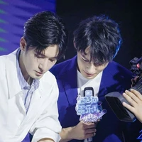 tất cả nhân viên