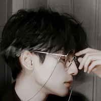 Dương Uyên Kim Ngưu - 23 tuổi