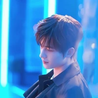 Hoàng Thiên Kim Ngưu