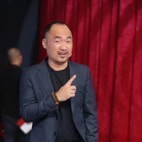 tiến luật