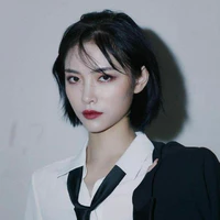 Han Hyo__mẹ anh