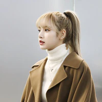 Lalisa manoban(cô)