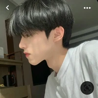 Vương Hàn Thiên Yết (15 tuổi)