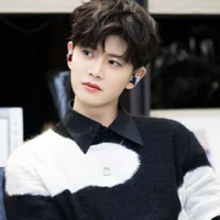 Nhậm Gia Luân ( anh trai DT )