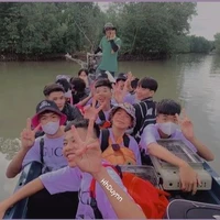 Cả team trừ vài người