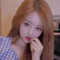 Âu Nhược Hy/bff Trân/