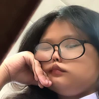 Tác giả xinh đẹp tuỵt trần