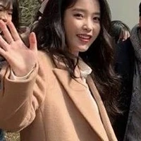 Lee Ji-eun -IU-