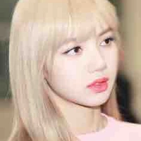 Lalisa Manobal(cô)