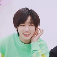 cậu : Tống Á Hiên