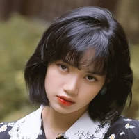 Kim Lisa (Chị Hắn)