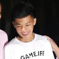 THOẠI MÈO