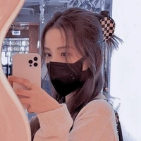 Kim Jisoo(cô)