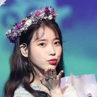 IU(chị 2)