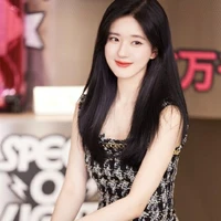 mẹ Nhat Bác