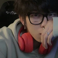 Huỳnh Thiên Yết [@yếtlạnhlùng]