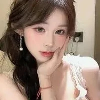 mẹ các cô