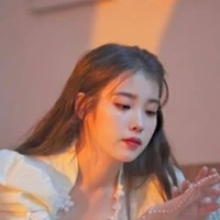 IU