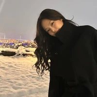 𝐊𝐢𝐦 𝐉𝐞𝐧𝐧𝐢𝐞