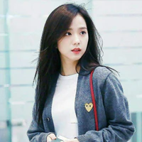 Kim Jisoo ( bff Lisa )