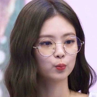 Kim Trân Ni { em }