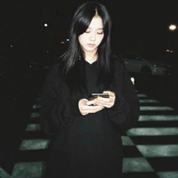 Kim Jisoo (cô)