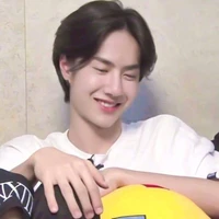 Vương Điềm Điềm(y)